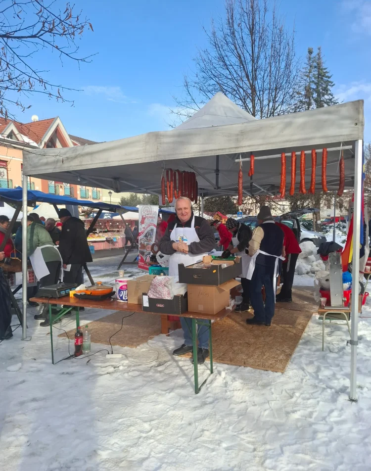 Alexander Gross, prednosta Nadlaku, pri ponuke nadlackých slovenských špecialít