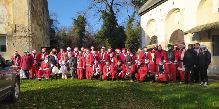 Foto: z archívu účastníkov akcie Moto Santa