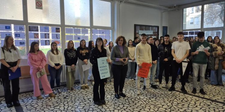 Prezentácia Gymnázia Branka Radičevića a programu Filozofia v mojej škole pre žiakov ôsmych ročníkov