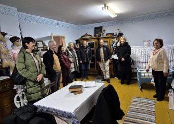 Záber z obchôdzky slovenskej etno izby