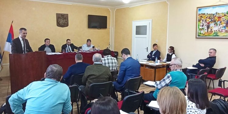 Záber zo zasadnutia ZO Kovačica