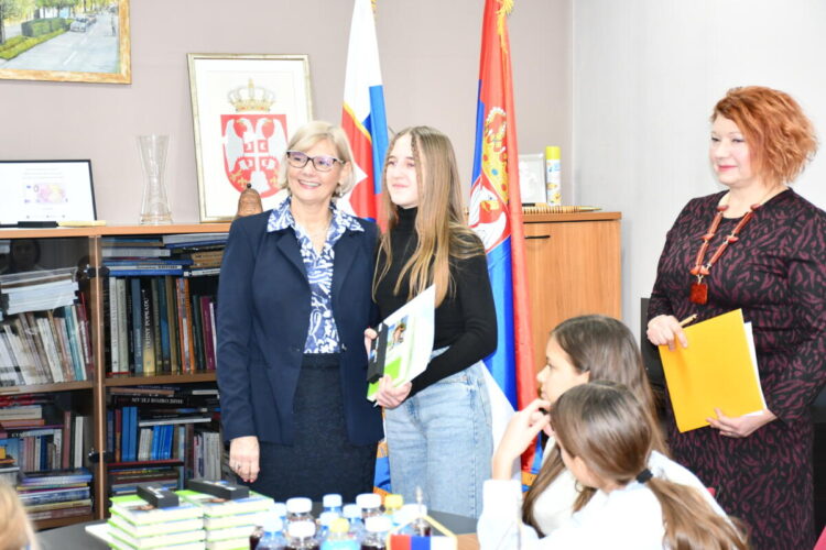 V súťaži o prózu 1. cenu získala Ema Povolná z Báčskeho Petrovca