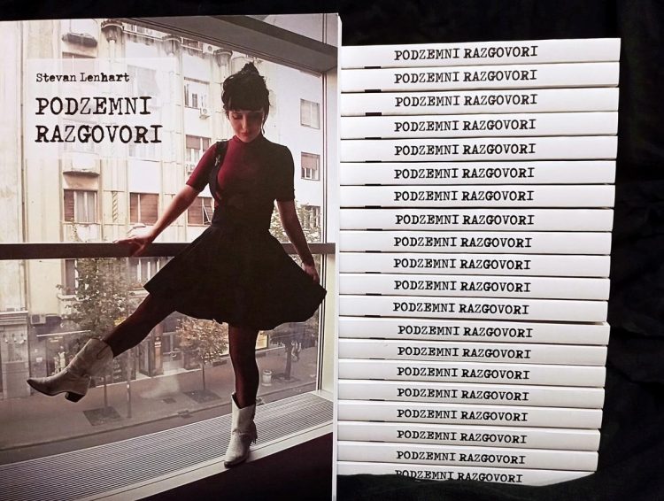 Publikácia prináša rozhovory s viacerými významnými osobnosťami svetovej alternatívnej umeleckej scény