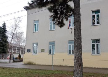 Budova ZŠ Boška Palkovljevića-Pinkiho pred rekonštrukciou
