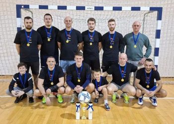 Víťazný tím z Leninovej a Štefánikovej ulice (foto: S. Srnka)