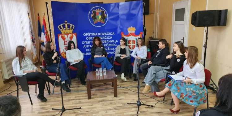 Účastníci panelovej diskusie