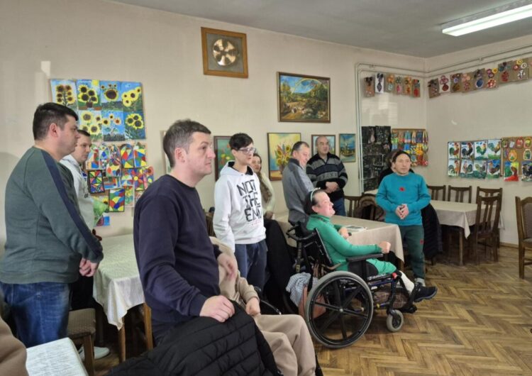 Členovia a priatelia spolku na duchovnom stretnutí