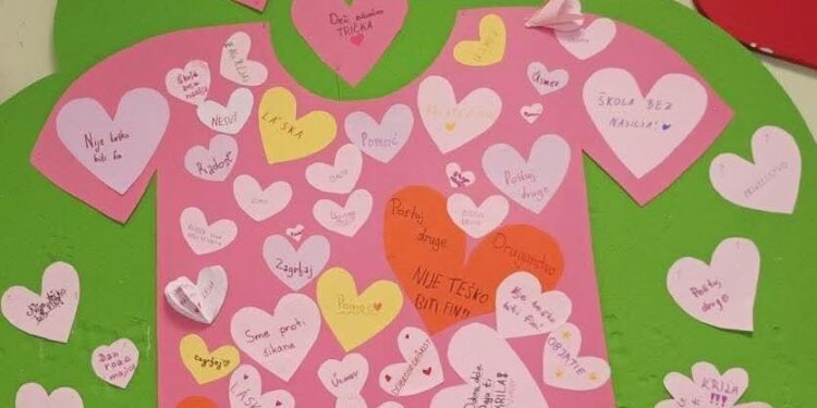 Plagát dielne Deň ružového trička (foto: z archívu ZŠ v Kulpíne)