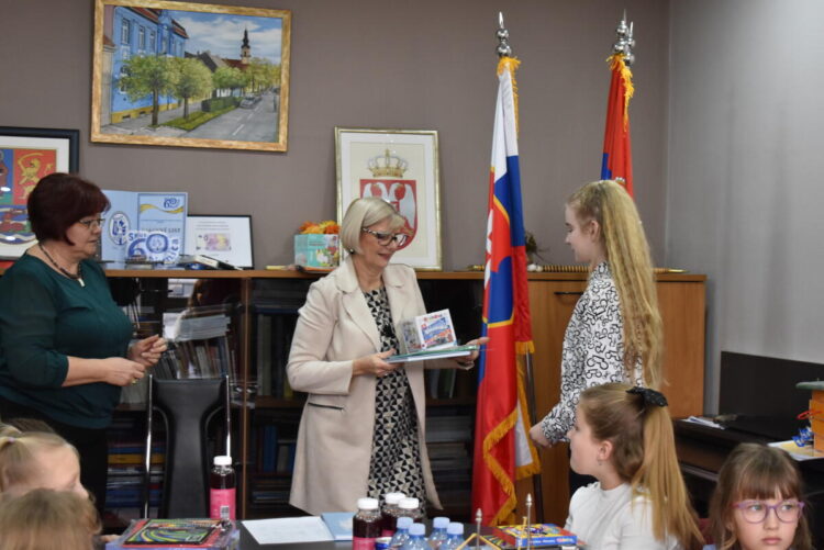 Ema Veňarská z Kovačice získala strieborné pásmo prvej kategórie