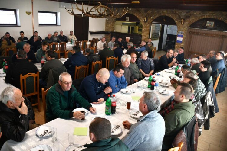 Zhromaždenie petrovských poľovníkov