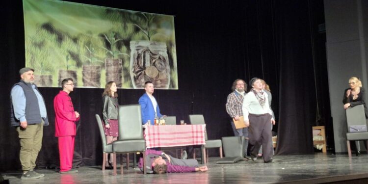 Záber z divadelného predstavenia Poltron 