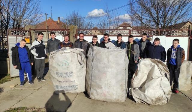 Do zberu je zapojená aj mládež