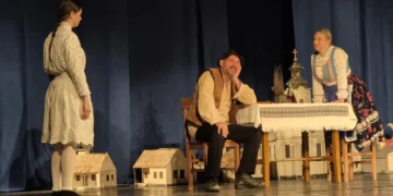 Záber z predstavenia Zem