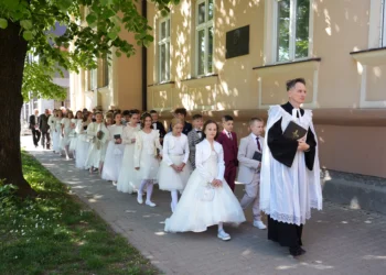 Z konfirmačnej slávnosti v Starej Pazove (foto: Ján Réner)