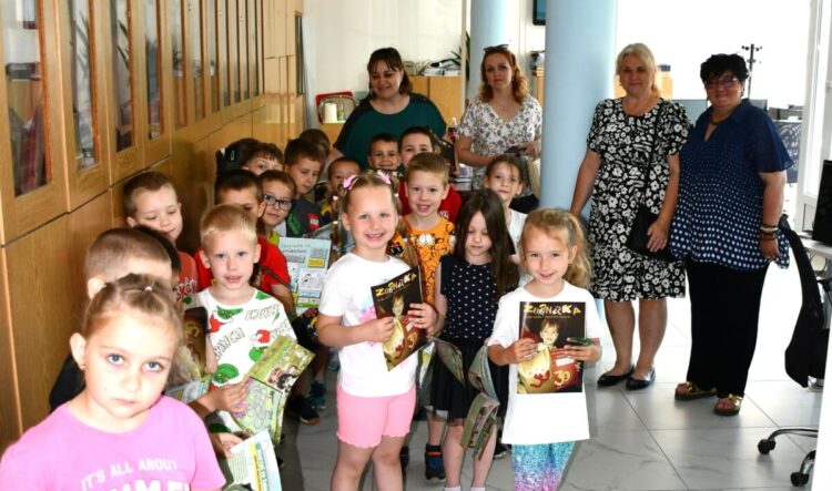 Škôlkari v redakcii Hlasu ľudu