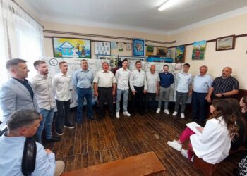 Vystúpenie mužskej speváckej skupiny SKOS Detvan Vojlovica