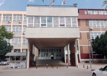 Stredoškolské stredisko v Starej Pazove