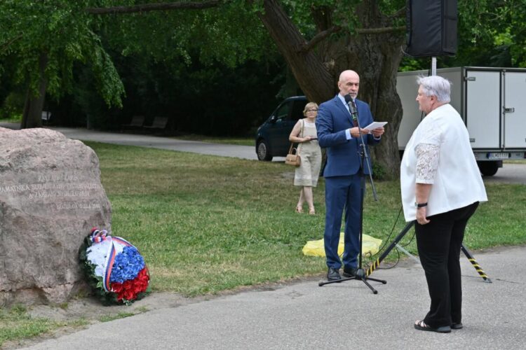 Predsedníčka ÚSŽZ Dagmar Repčeková zdôraznila význam slovenských krajanských komunít (Foto: FB/Úrad pre Slovákov žijúcich v zahraničí)