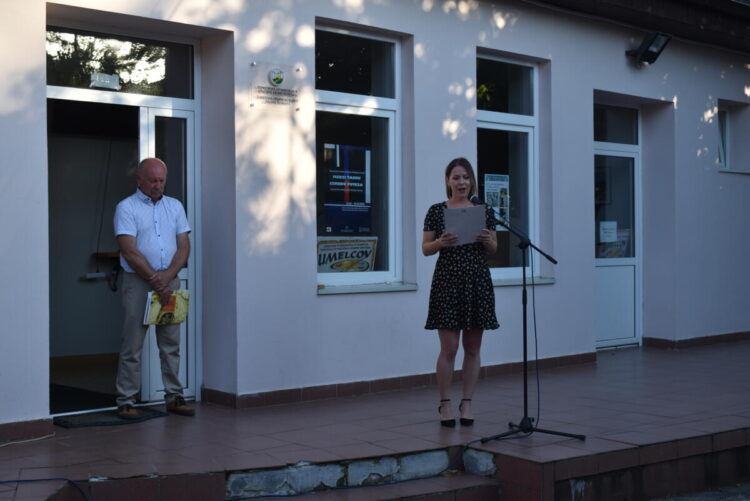 Predsedníčka ZPVU Ivana Struhárová a iniciátor výstavy Ján Makan