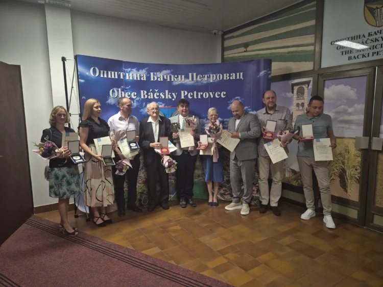 Vlaňajší odmenení vzácnymi oceneniami na zasadnutí NRSNM