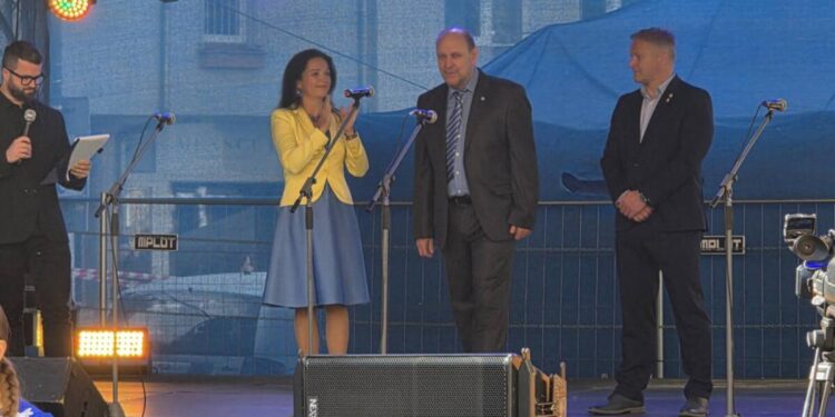 Príhovor Alexandra Baka počas slávnostného otvorenia Púchovského jarmoku (foto: delegácia Obce Stará Pazova)