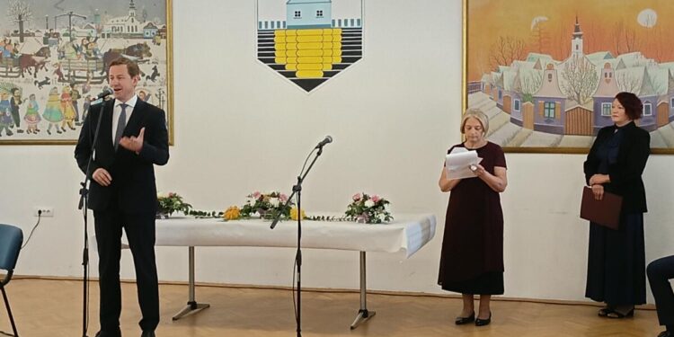 Tohtoročné oslavy Kovačického októbra oficiálne otvoril veľvyslanec Slovenskej republiky v Srbsku Michal Pavúk